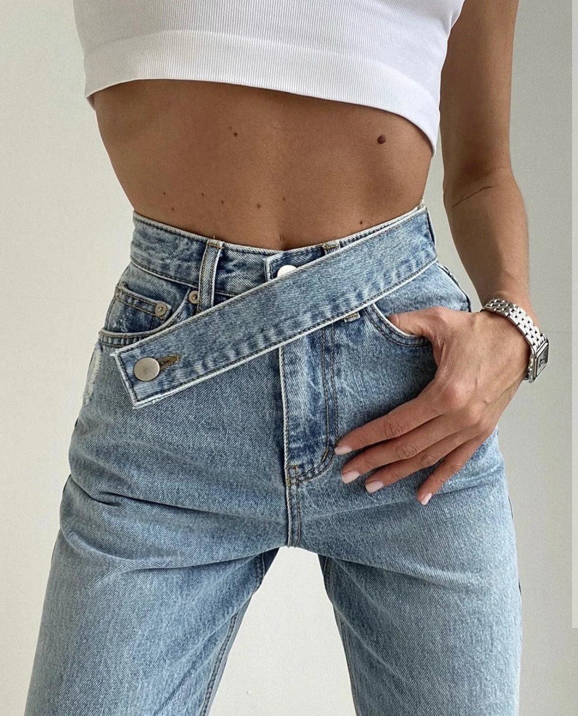 Get The Best Deals on Jeans for Women Online at a la mode